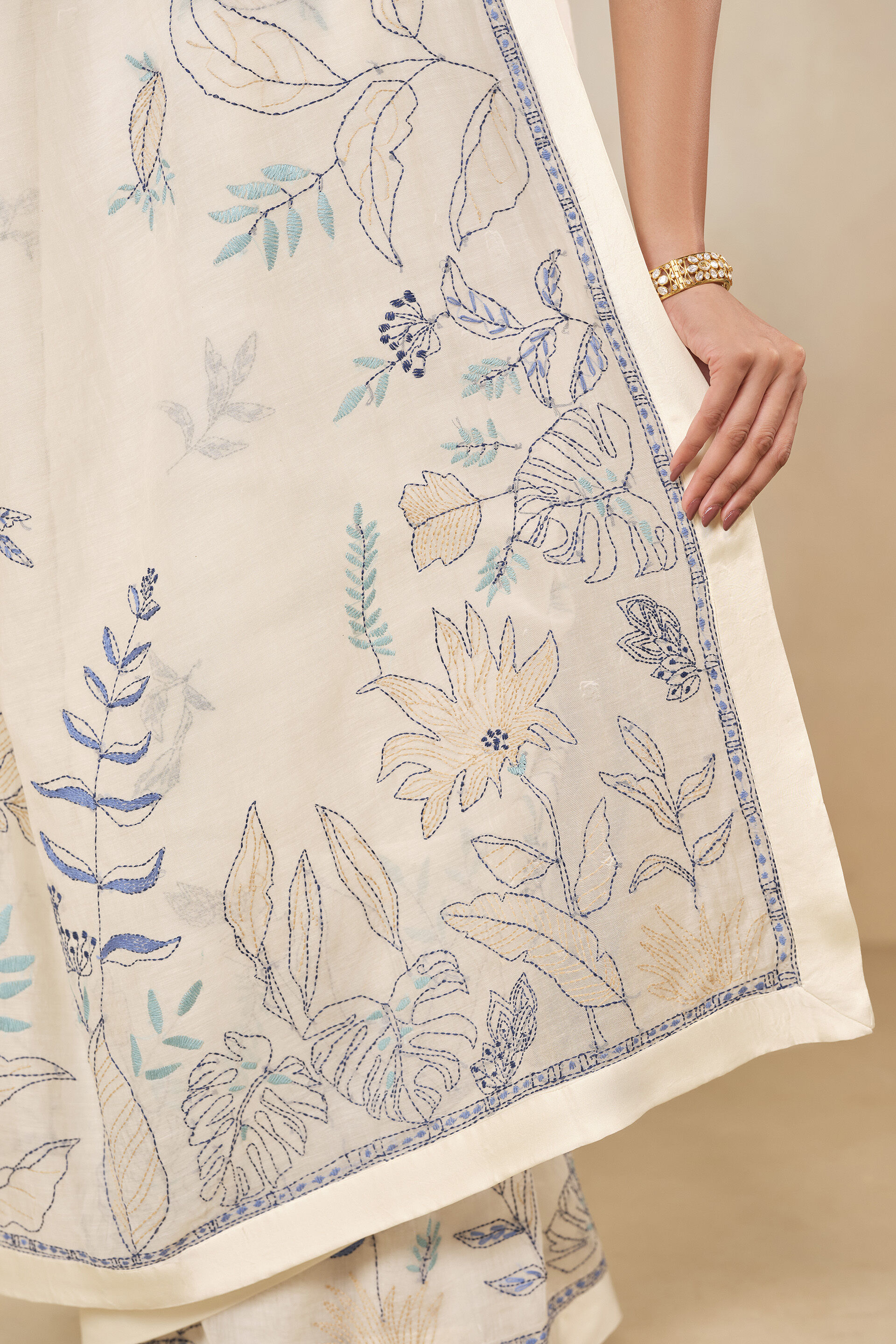 Haiku Hand-embroidered Kantha Mul Saree - White/Blue, White/Blue, image 5